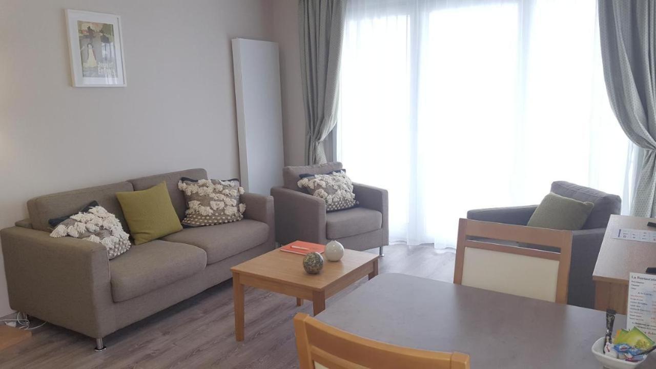 ריימס Residence Seniors Domitys Les Hautes Feuilles מראה חיצוני תמונה