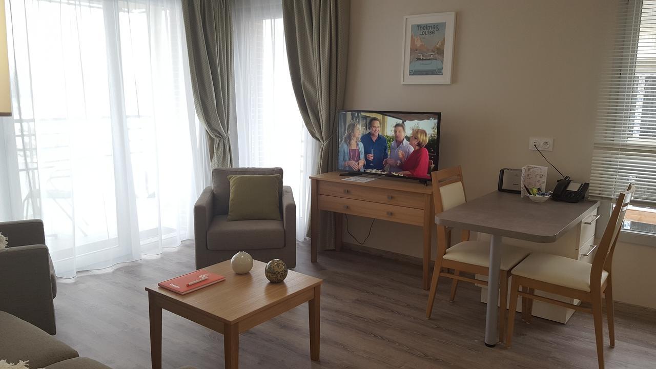 ריימס Residence Seniors Domitys Les Hautes Feuilles מראה חיצוני תמונה